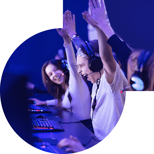 28国际独家双向驱动技术<br>让电竞玩家尽情享受极致高速快感